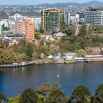 Skyline Viewpoint City Escape Parking - Pool - Gym