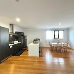 Sunny Double Room With Ensuite In Coopers Plains