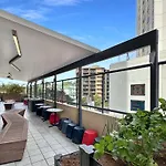 Brisbane Apt Near Dining Shops And River Walks