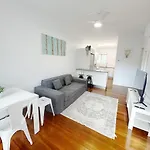 Apartment Modern 2br In Highgate Hill Near Cbd