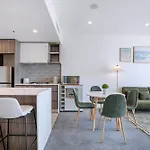 Apartment Stunning 1br With Views And Fantastic Location! Brisbane