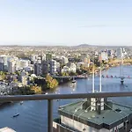 Apartment Amazing 2bed-2bath-1car-balcony-views - Cbd *