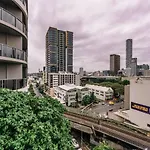 Soft Glow Serene Lucid 2br Apartment Brisbane