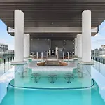 Chic 1-Bedroom Apartment With Pool And Gym