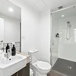 Bright And Stylish 2br With Spacious Balcony And Wifi