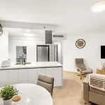Amazing 2bed-2bath-1car-balcony-views - Cbd Apartment Brisbane