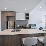 Apartment Stunning 1br With Views And Fantastic Location!