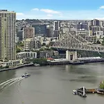 Glasshouse On Felix - Luxury Brisbane City Apartment With River Views, Pool And Parking