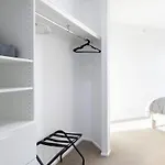 Amazing 2bed-2bath-1car-balcony-views - Cbd