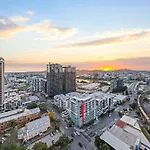 Serene 1Br Escape In South Brisbane