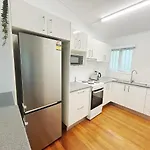Modern 2br In Highgate Hill Near Cbd Apartment *