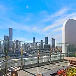 Stunning 1br With Views And Fantastic Location! Apartment *