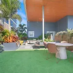 Stunning 1br With Views And Fantastic Location! * Brisbane