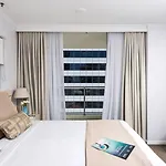 Oaks Brisbane Lexicon Suites