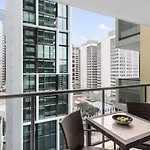 Oaks Brisbane On Margaret Suites