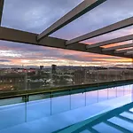 Oaks Brisbane Casino Tower Suites