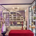 The Metropolitan Spring Hill