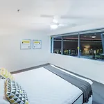 Aparthotel Link Portside Wharf