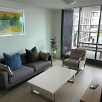 Link Portside Wharf Aparthotel