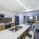 Aparthotel Link Portside Wharf