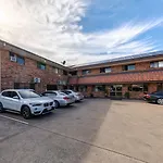 Ascot Budget Inn & Residences