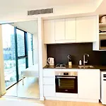 Minimalist Studio Escape 31506-2