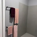 Guest house Aurora & Court Yard Private Pet Friendly Free Parking Brisbane