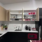 Aurora & Court Yard Private Pet Friendly Free Parking Guest house