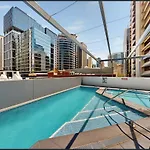 Centre Cbd - Pool Spa Gym - Water View - Sleep 4