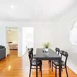 Sunny Stay 2Br In Prime Location