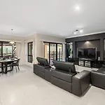 Luxe Spacious Family With Pool And Patio * Brisbane