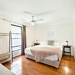 Sunny Stay 2Br In Prime Location