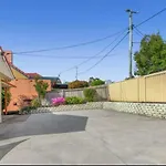 Cozy Studio Near Uq Walk To Shops And Transit