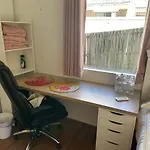 Uq Master For 3 People With Back Yard U2 Homestay *