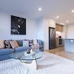 Sunset Rooftop Pool, Stunning Views, Private Park, Gym, Walk To Gabba Apartment Brisbane