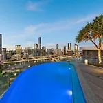 Skyline Framed 1Br At Lucid