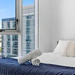 Apartment Top-floor View At Newstead Towers Brisbane
