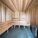 High-End 1 Bed And Study With Pool, Sauna And Gym