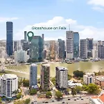 Glasshouse On Felix - Luxury Brisbane City Apartment With River Views, Pool And Parking