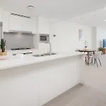Apartment Skyline View High Floor 2br With Sofa Bed And Free Parking