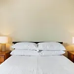 Charming 2-Bed Apartment With City Views