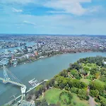 Apartment Skyline View High Floor 2br With Sofa Bed And Free Parking Brisbane