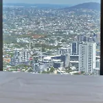 Apartment Skyline View High Floor 2br With Sofa Bed And Free Parking *