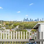 Deluxe 4-Bed Home With Pool & Fire Pit