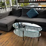 Palm Hamilton Backpacker