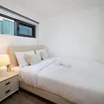 Newly Renovated Modern 2Br Self-Contained Unit