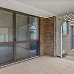 Cozy Little Charm Unit In Eight Miles Plain