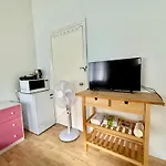 Studio Room Ensuite Bathroom With Separate Entrance Brisbane City