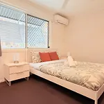 2 Bedrooms Comfort Haven In Paddington