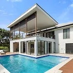 5Bdr Ultimate Family Retreat Pool Toys Galore